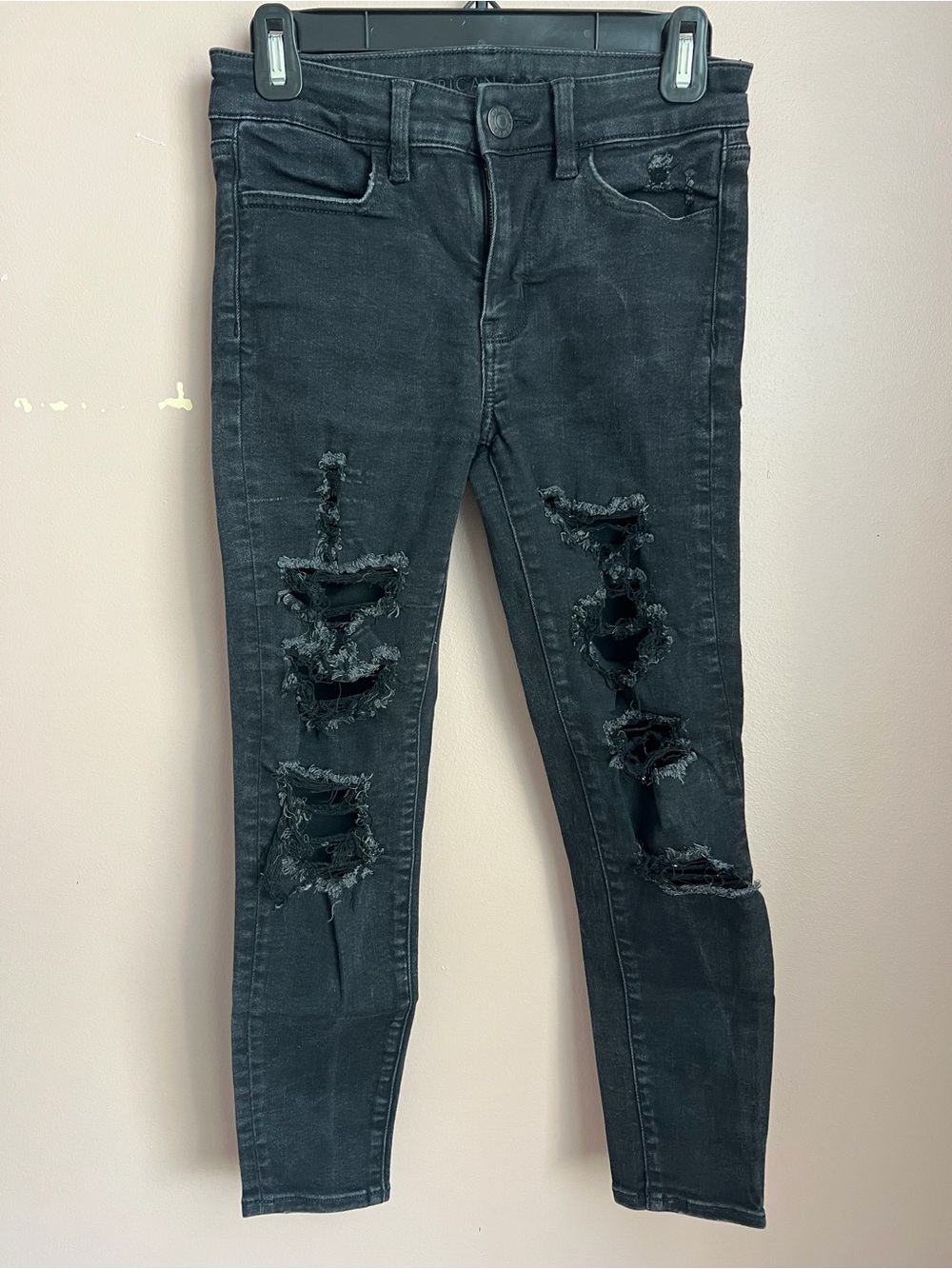American Eagle Black Ripped Skinny next level stretch high rise jeggings x short